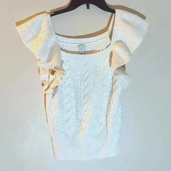 A new day sweater tank, size small, white - Picture 2 of 4